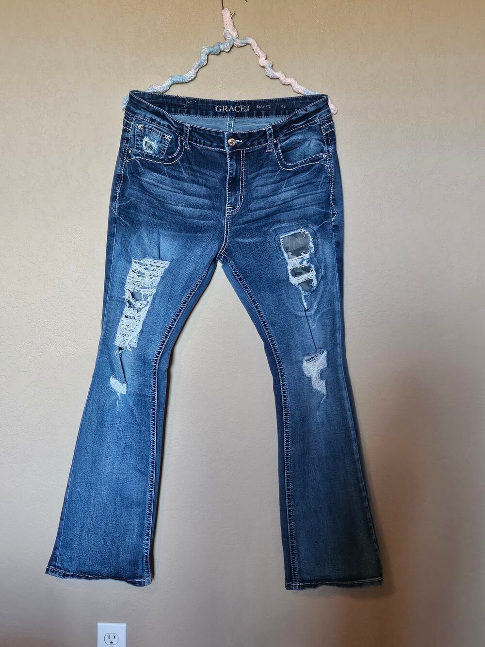 Grace in LA "Easy Fit" jeans